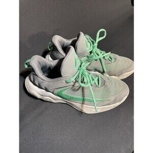 Nike Girls Athletic Shoes Size 6Y